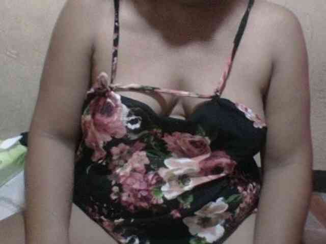 PinayAnna webcam