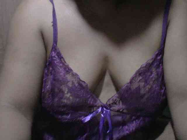 PinayAnna webcam