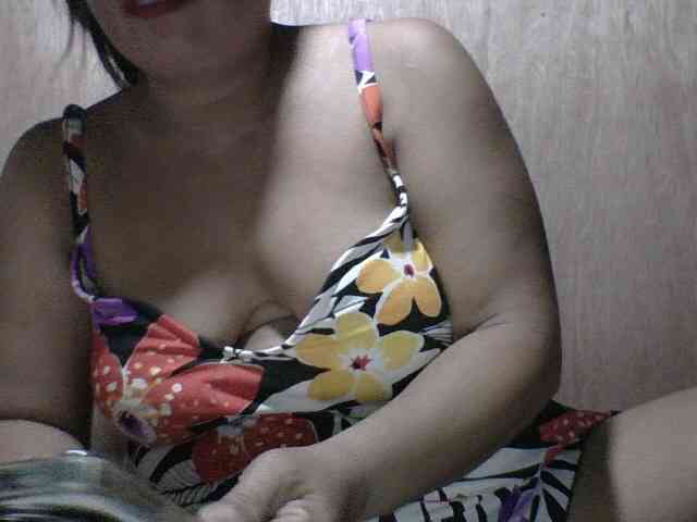 PinayAnna webcam