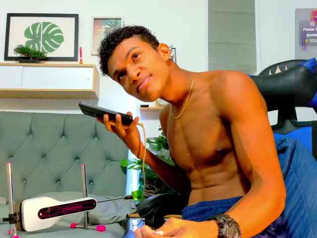 RyanBoness Sex Cam Show