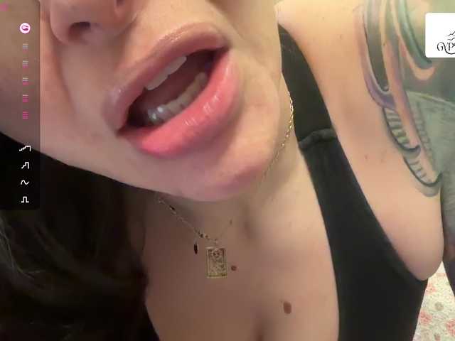 GypsyRebellion live cam on BongaCams