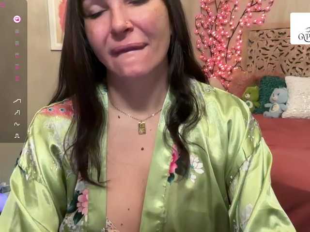 GypsyRebellion live cam on BongaCams