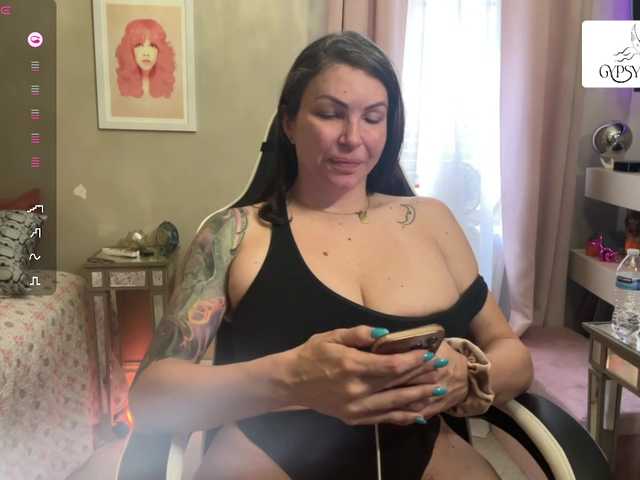 GypsyRebellion live webcam show