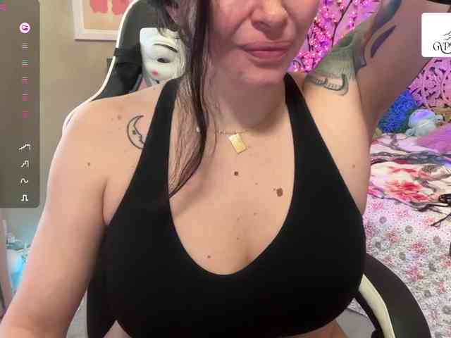 GypsyRebellion webcam