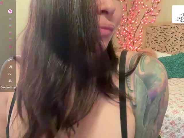 GypsyRebellion webcam