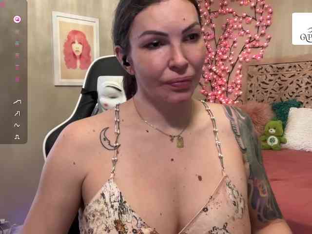 GypsyRebellion webcam