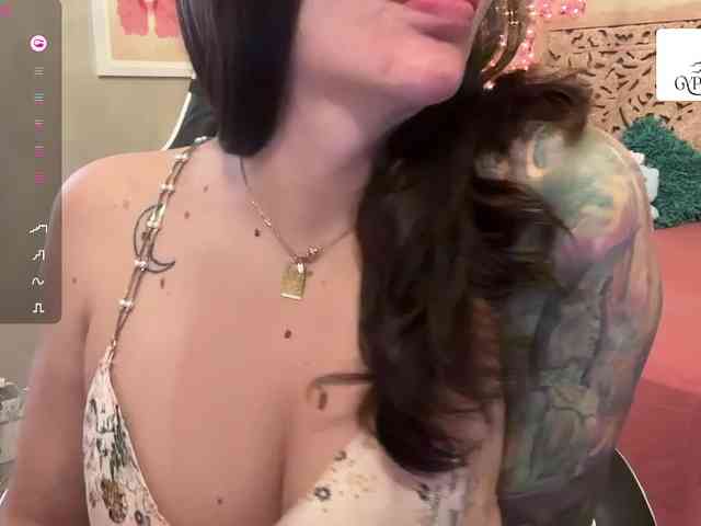 GypsyRebellion webcam