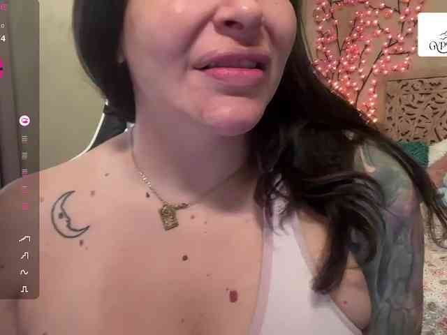 GypsyRebellion webcam