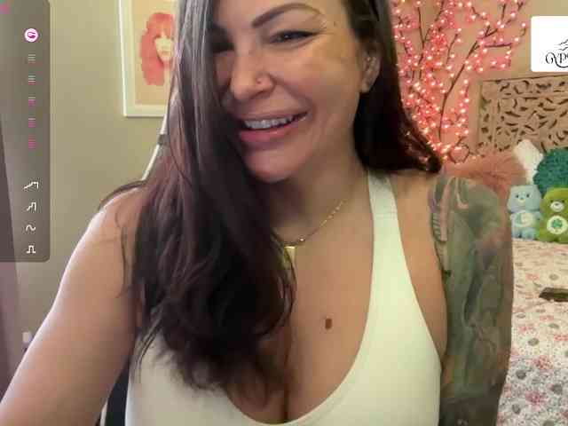 GypsyRebellion webcam
