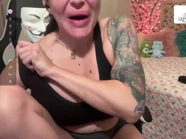 GypsyRebellion webcam