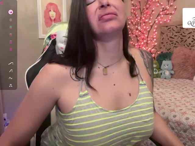 GypsyRebellion webcam