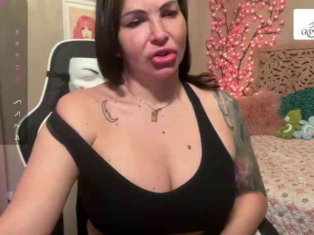 GypsyRebellion webcam