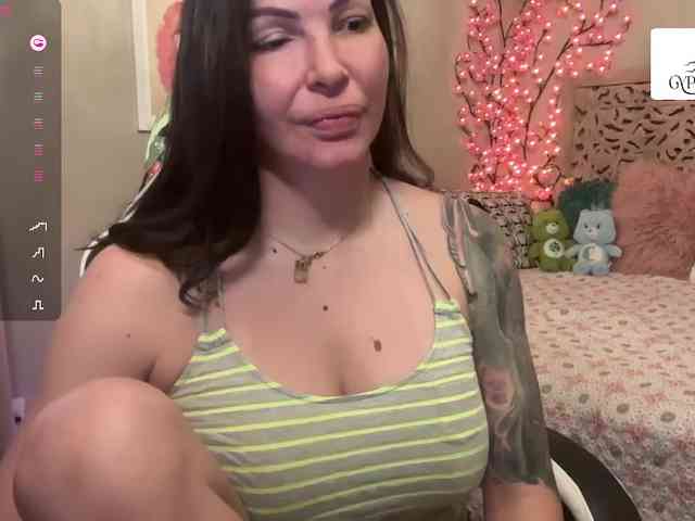 GypsyRebellion webcam