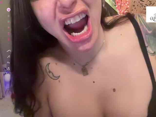 GypsyRebellion webcam