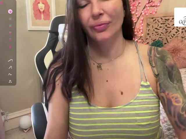 GypsyRebellion webcam
