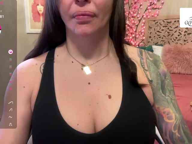 GypsyRebellion webcam