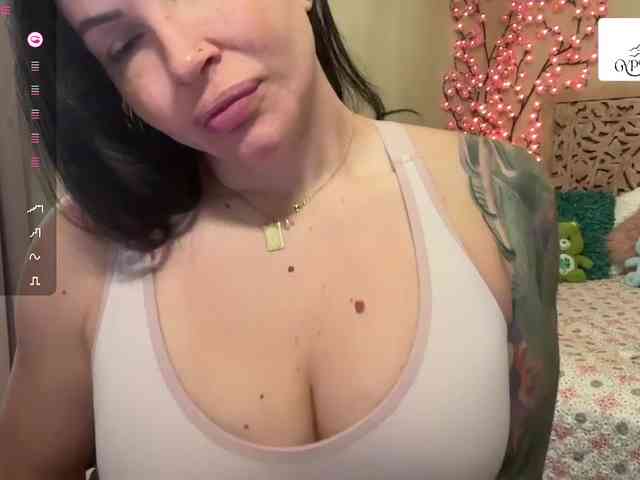 GypsyRebellion webcam