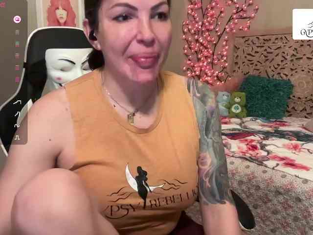 GypsyRebellion webcam