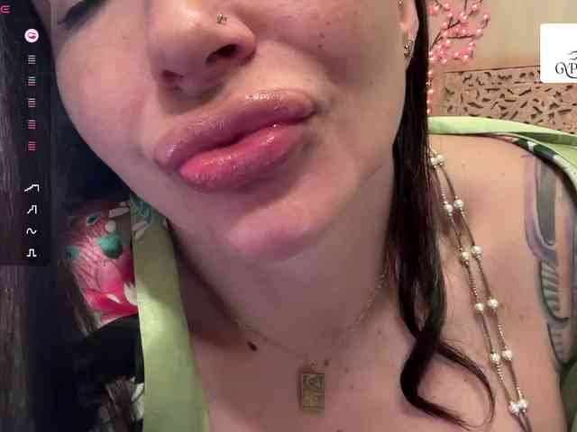 GypsyRebellion webcam