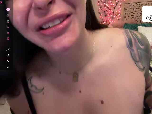 GypsyRebellion webcam