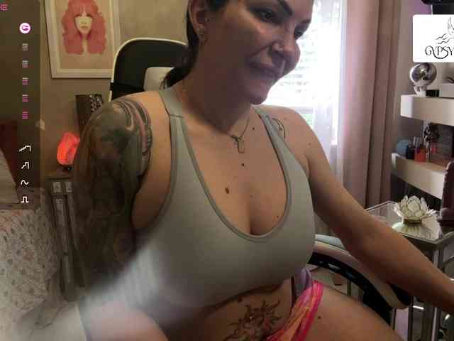 GypsyRebellion webcam