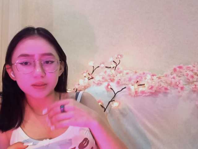 MyrleHenggeler live cam on BongaCams