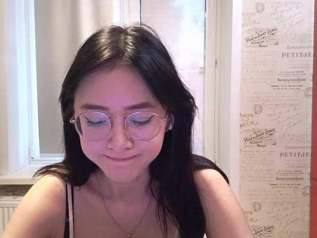 MyrleHenggeler live cam on BongaCams