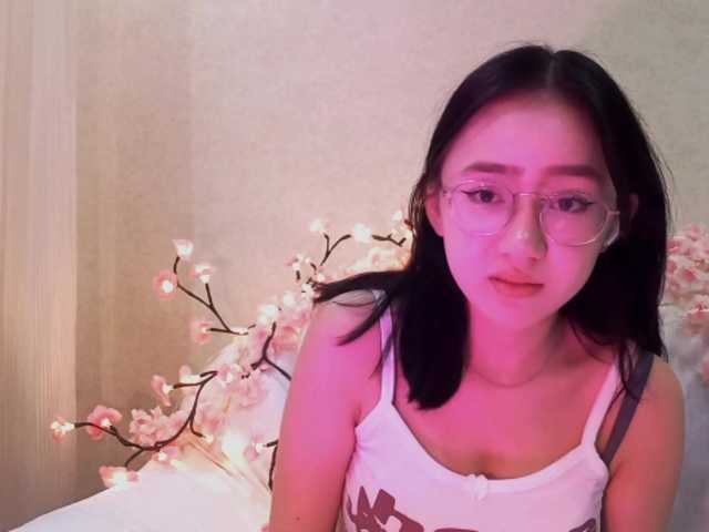 MyrleHenggeler live cam on BongaCams