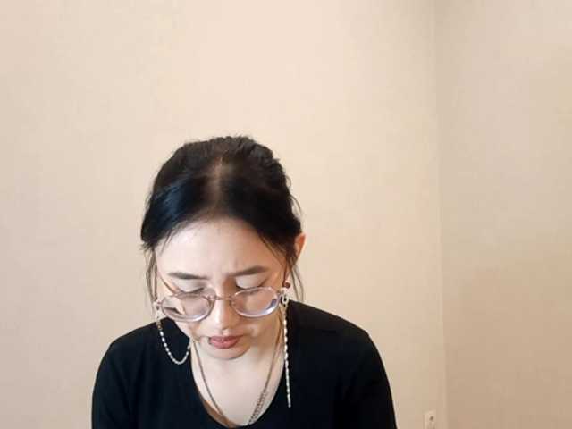 MyrleHenggeler's BongaCams show and profile