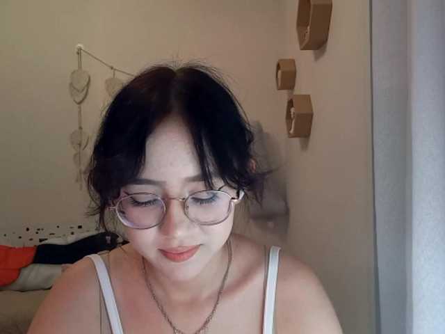 MyrleHenggeler live cam on BongaCams