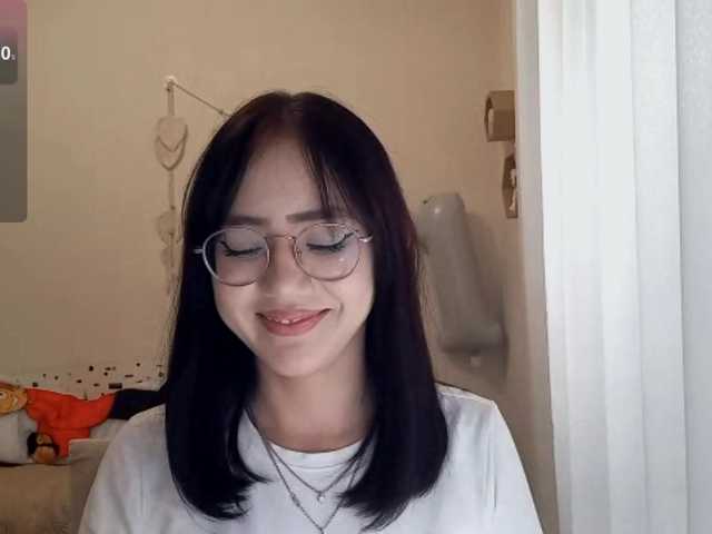 MyrleHenggeler live cam on BongaCams