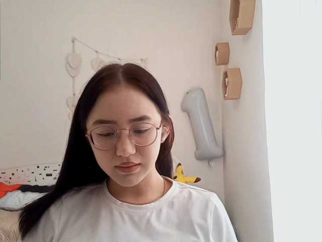 MyrleHenggeler live cam on BongaCams