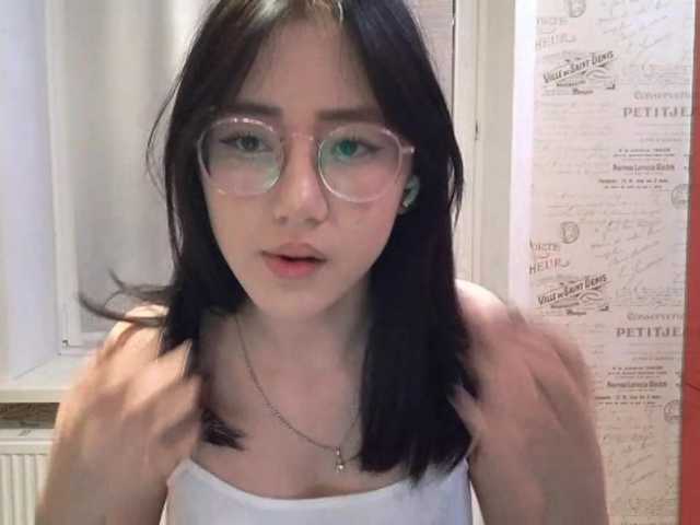 MyrleHenggeler live cam on BongaCams