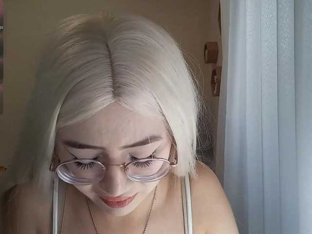 MyrleHenggeler live cam on BongaCams