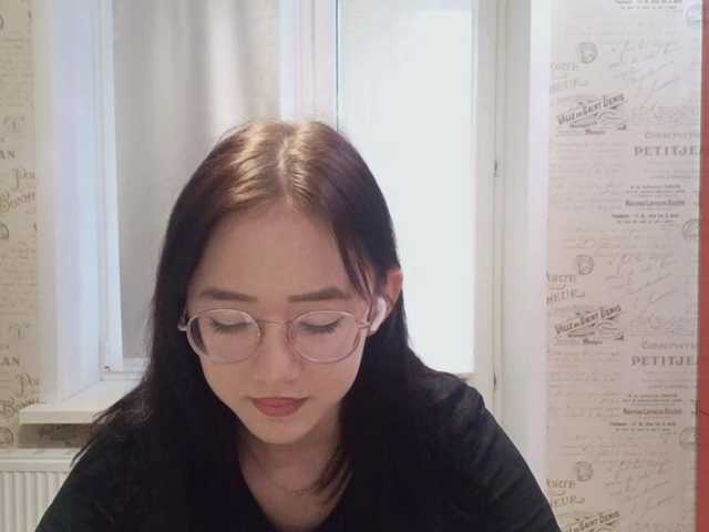 MyrleHenggeler live cam on BongaCams