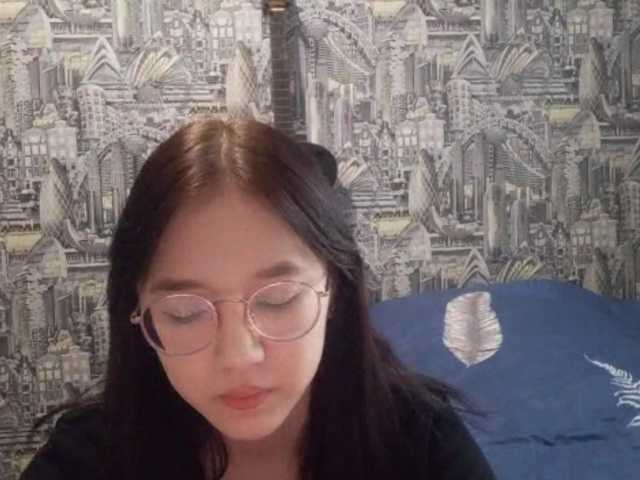 MyrleHenggeler live cam on BongaCams