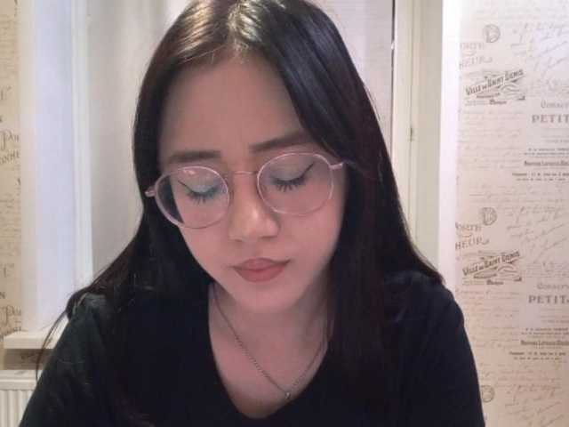 MyrleHenggeler live cam on BongaCams
