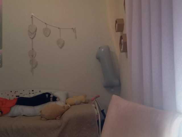 MyrleHenggeler live webcam show
