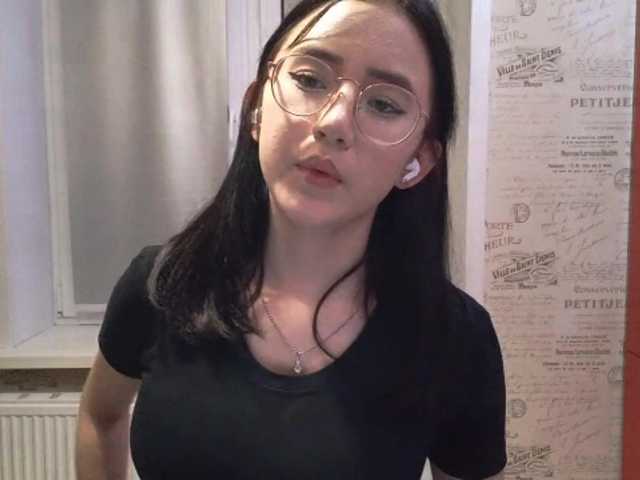MyrleHenggeler live cam on BongaCams