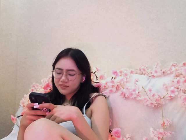 MyrleHenggeler live cam on BongaCams