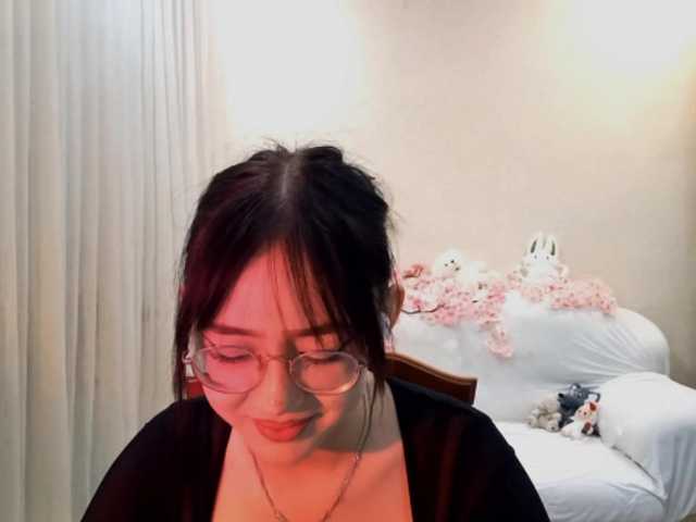 MyrleHenggeler live cam on BongaCams