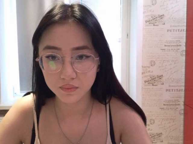 MyrleHenggeler live cam on BongaCams