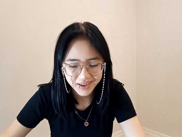 MyrleHenggeler's BongaCams show and profile