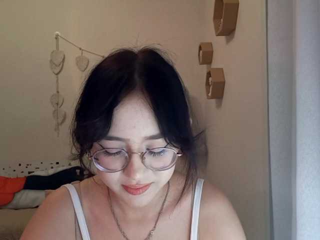 MyrleHenggeler live cam on BongaCams