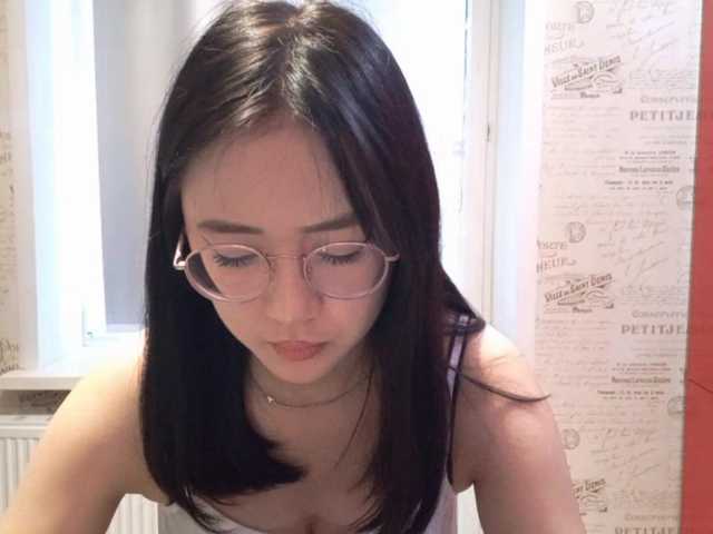 MyrleHenggeler live cam on BongaCams