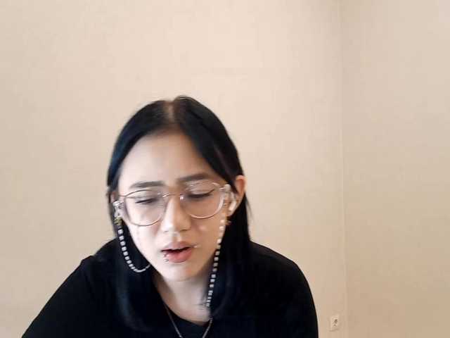 MyrleHenggeler's BongaCams show and profile