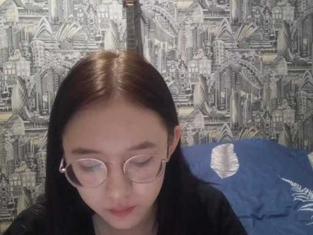 MyrleHenggeler live cam on BongaCams