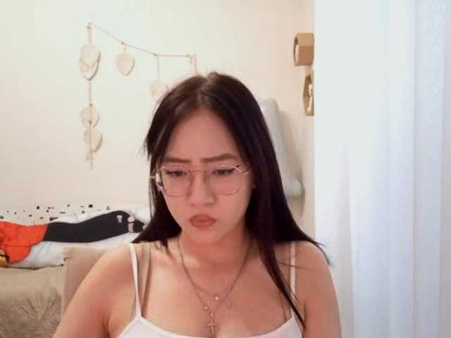 MyrleHenggeler live cam on BongaCams