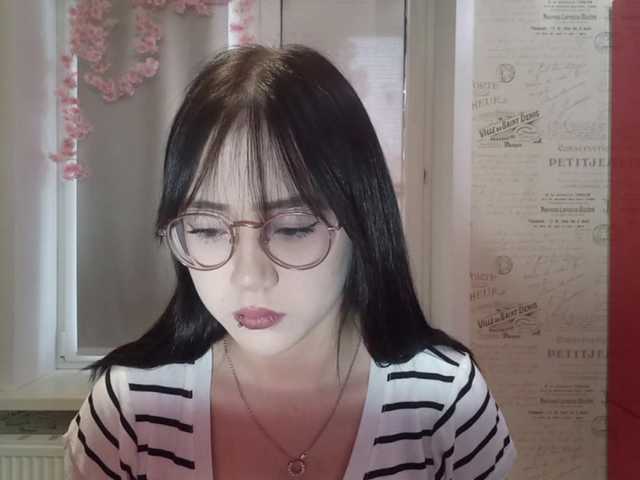 MyrleHenggeler live cam on BongaCams