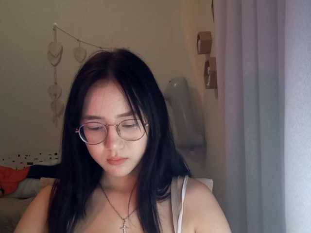 MyrleHenggeler live cam on BongaCams
